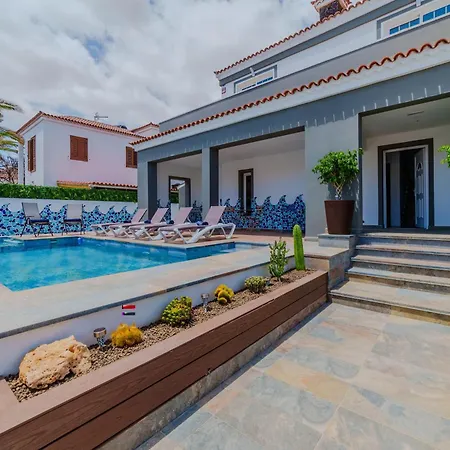 Villa De Marcos De Lujo Con Piscina Privada